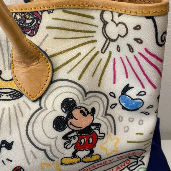 Dooney & Bourke Walt Disney Tote Authentic - Picture 4 of 9